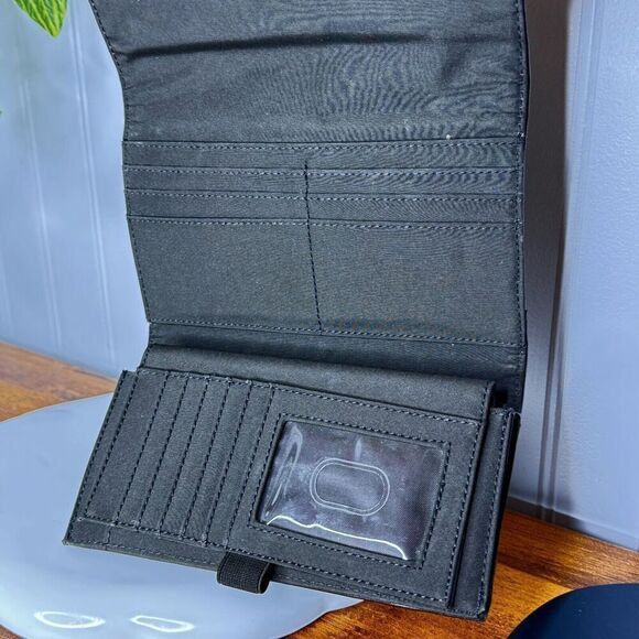 Relic TriFold Wallet Checkbook Insert Brown Paisley Saddle Tooled Leather Boho - Picture 9 of 14